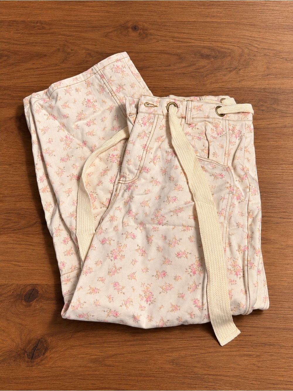 Women’s Cream Floral Print Pants with Drawstring Waist